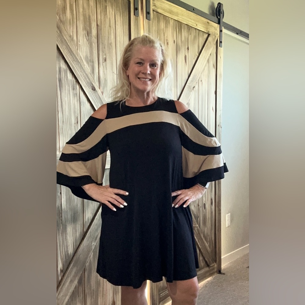 Nina Leonard peel a boo should dress